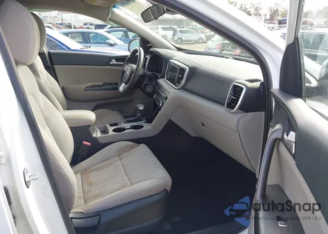 2020 Kia Sportage Lx z USA, uszkodzony, nr VIN KNDPM3AC5L7736604